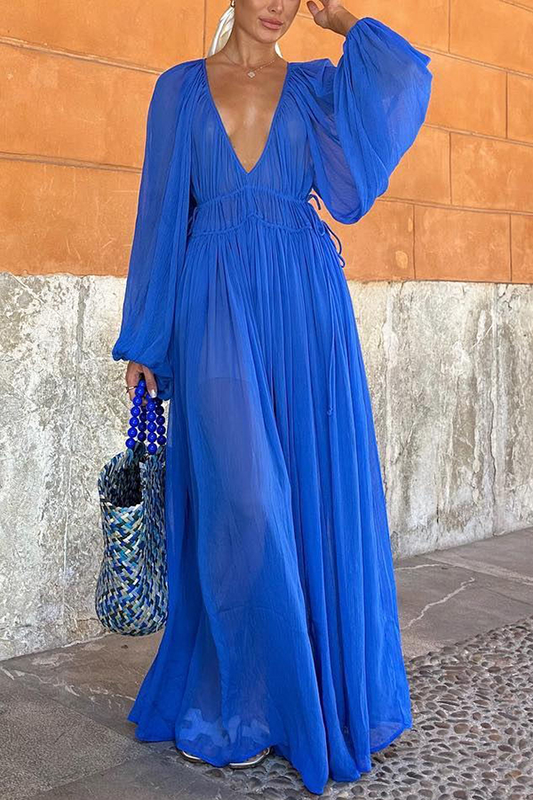CM | Maxivestido de gasa con cintura fruncida y pedrería azul