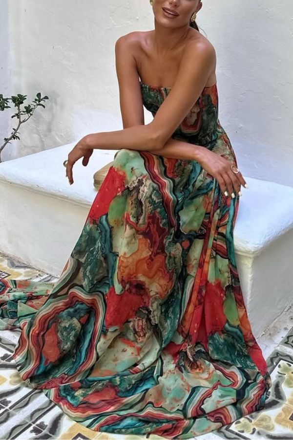 CM | Vacay Vibes Vestido maxi con hombros al descubierto y estampado de lava de colores con pañuelo fruncido