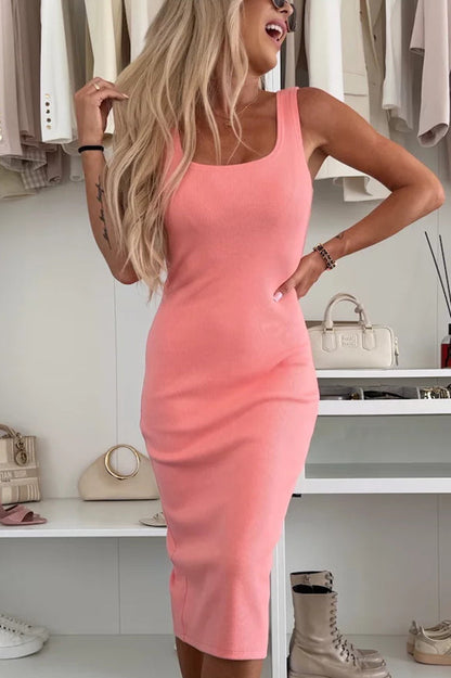 CM | Comodidad y feminidad vestido midi de punto canalé con abertura en la espalda