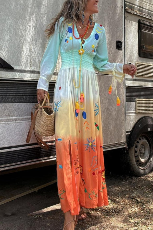 CM | Gigi Maxi Vestido con Flecos y Cintura Elástica con Estampado Degradado y Diseño Único