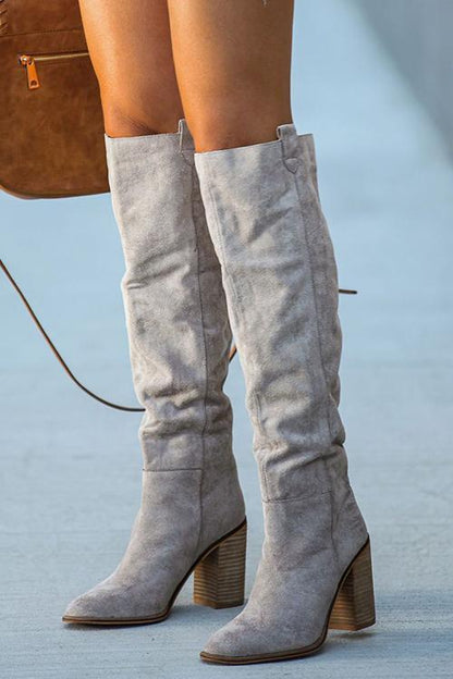CM | Botas altas de ante de moda