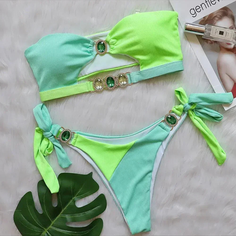 CM | Bikini moderno y ligero