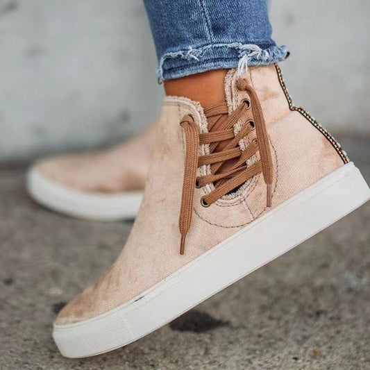 CM | Zapatillas altas con estilo
