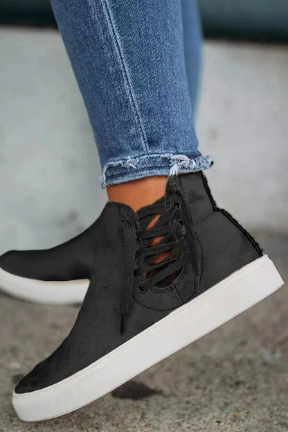 CM | Zapatillas altas con estilo