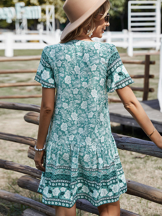 CM | Minivestido bohemio de manga corta y cuello en V