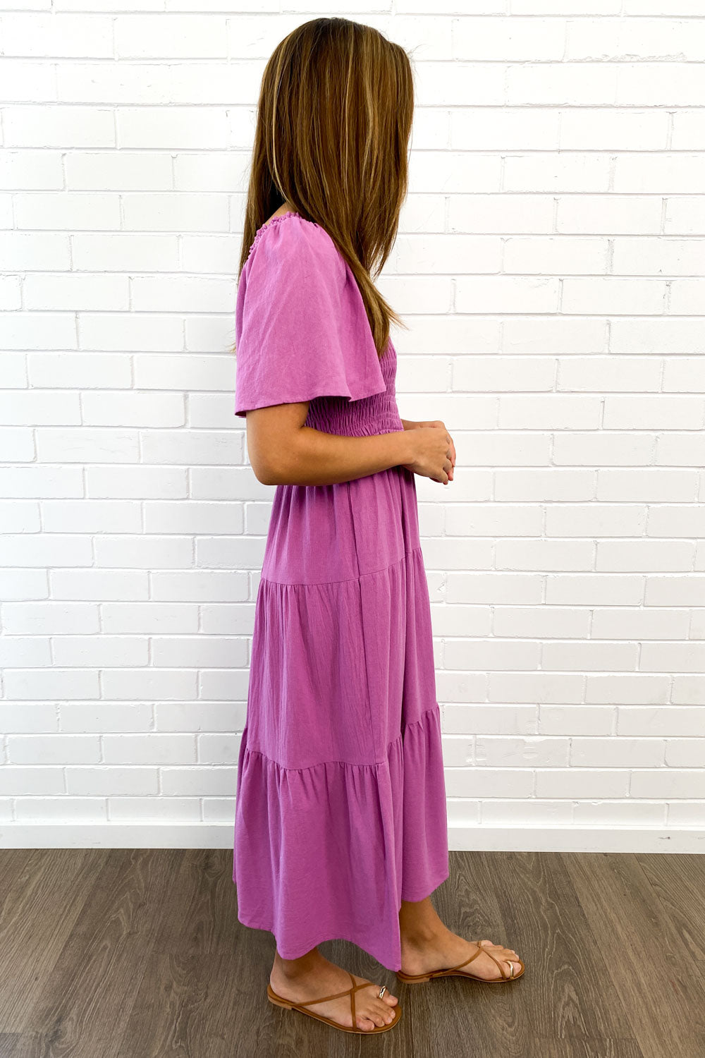 CM | Femenino vestido midi sin hombros