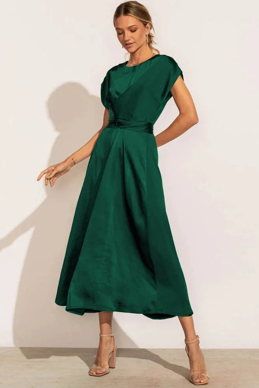 CM | Vestido midi chic para ocasiones especiales