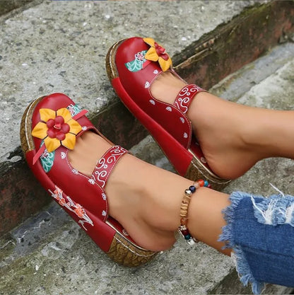 CM | Zapatillas casual con suela gruesa y estampado floral