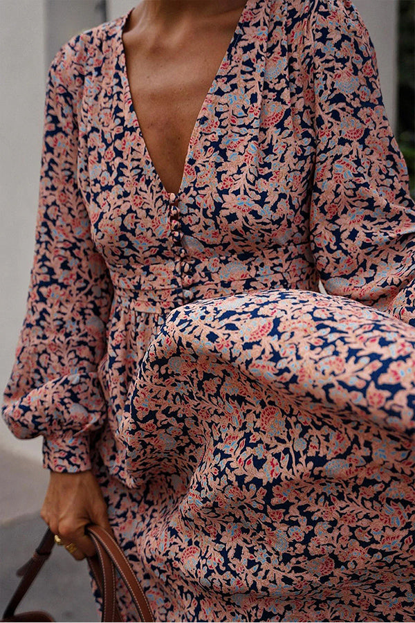CM | maxi vestido abotonado con estampado floral multicolor y escote pronunciado