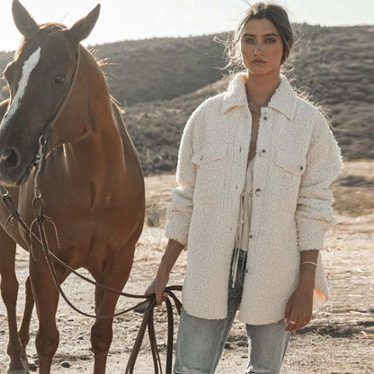 CM | Chaqueta de invierno relajada y atemporal