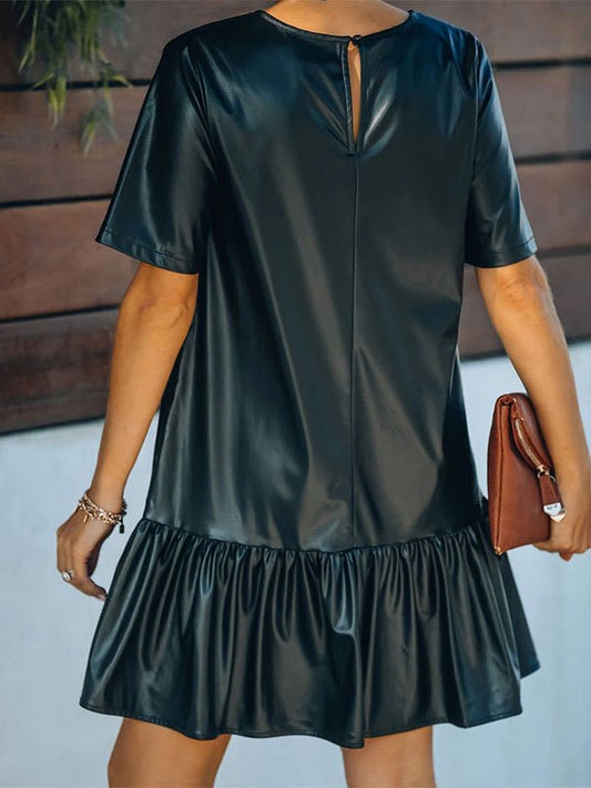 CM | Minivestido de piel sintética con volantes y manga corta